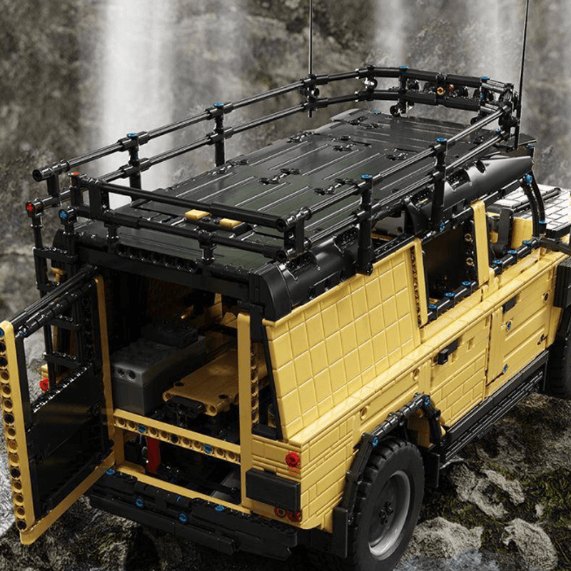 Land Rover Defender Safari Edition - Building Blocks Set | Power Brickz