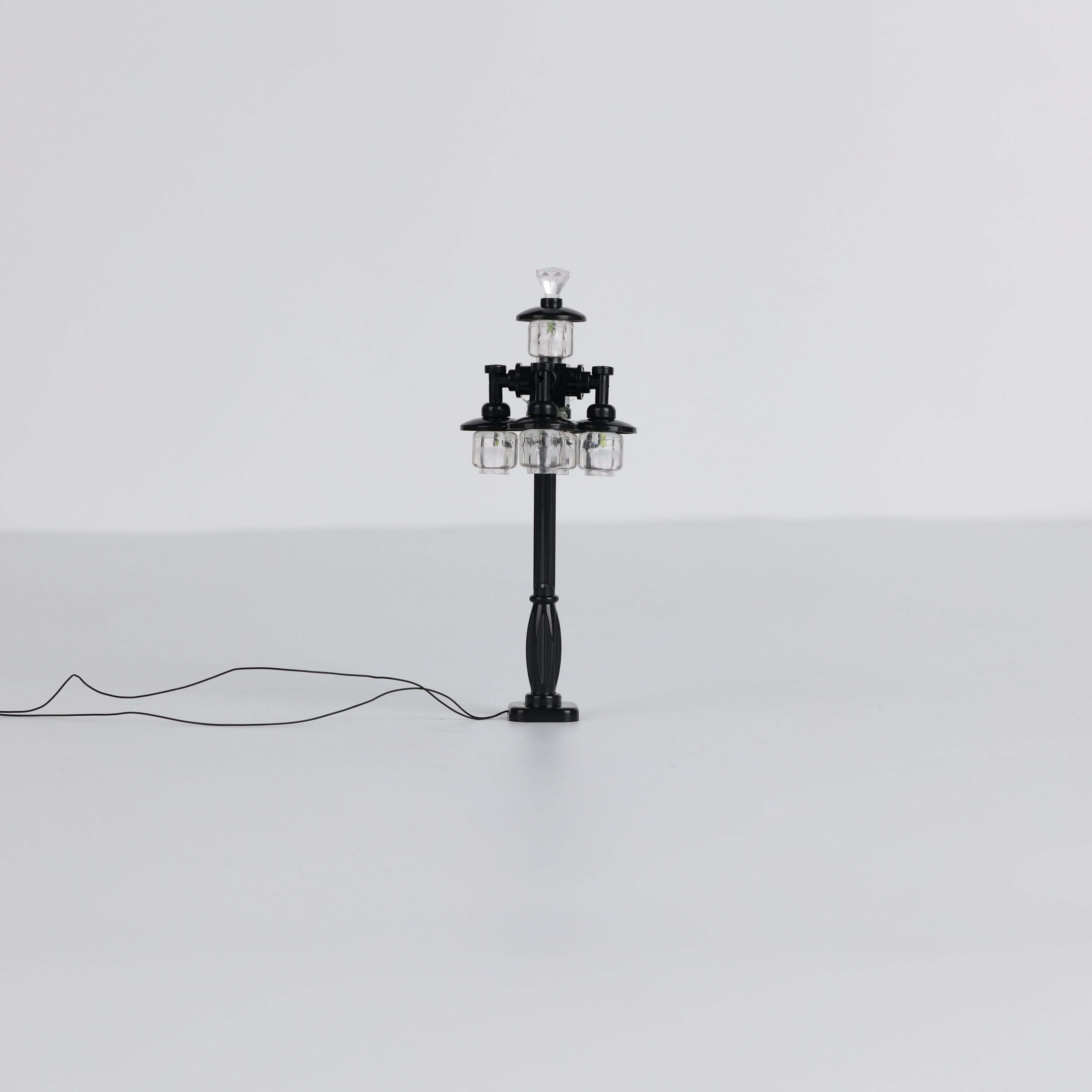 LED Lamp Post USB (5 heads) | LED Accessory | Power Brickz