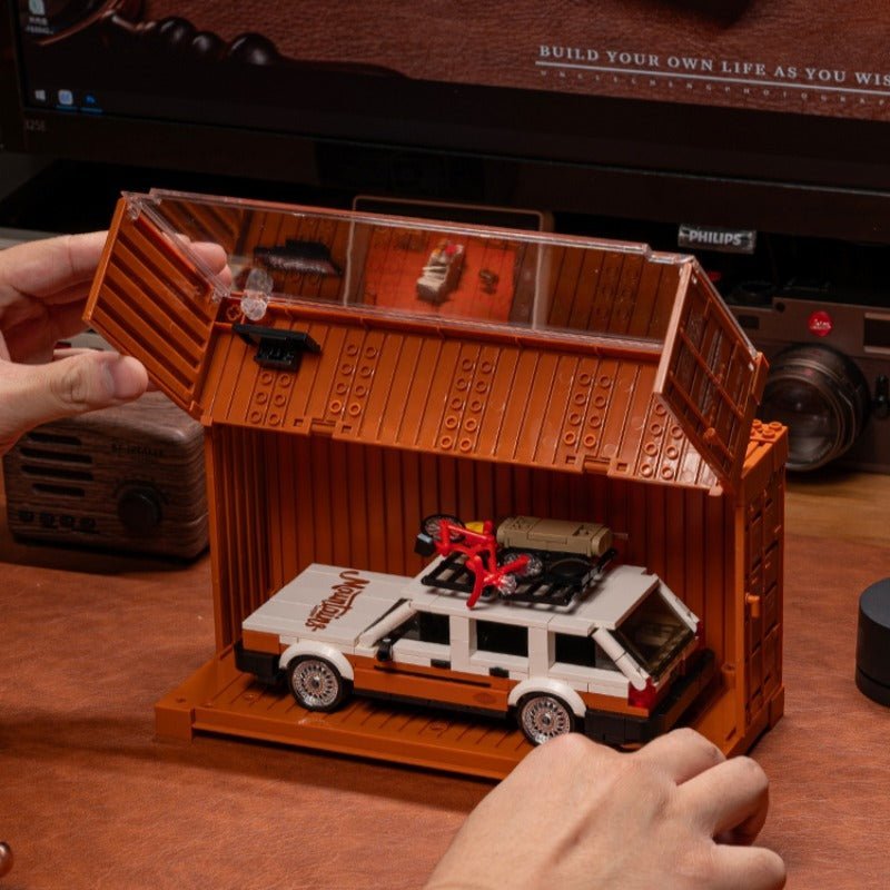 Classic Boxy Station Wagon - Building Blocks Set | Power Brickz