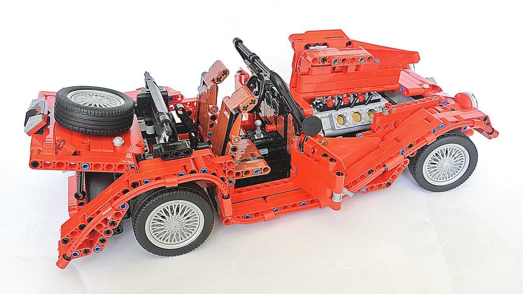 Classic Plus 8 Open-Top Roadster - Building Blocks Set | Power Brickz