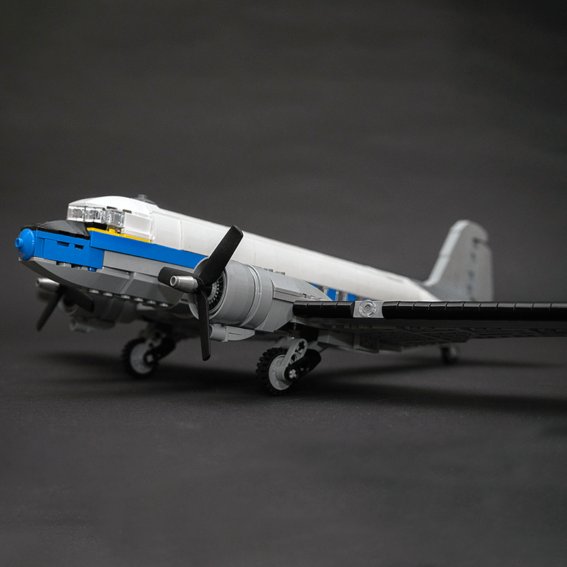 Douglas DC-3 - Building Set | Power Brickz