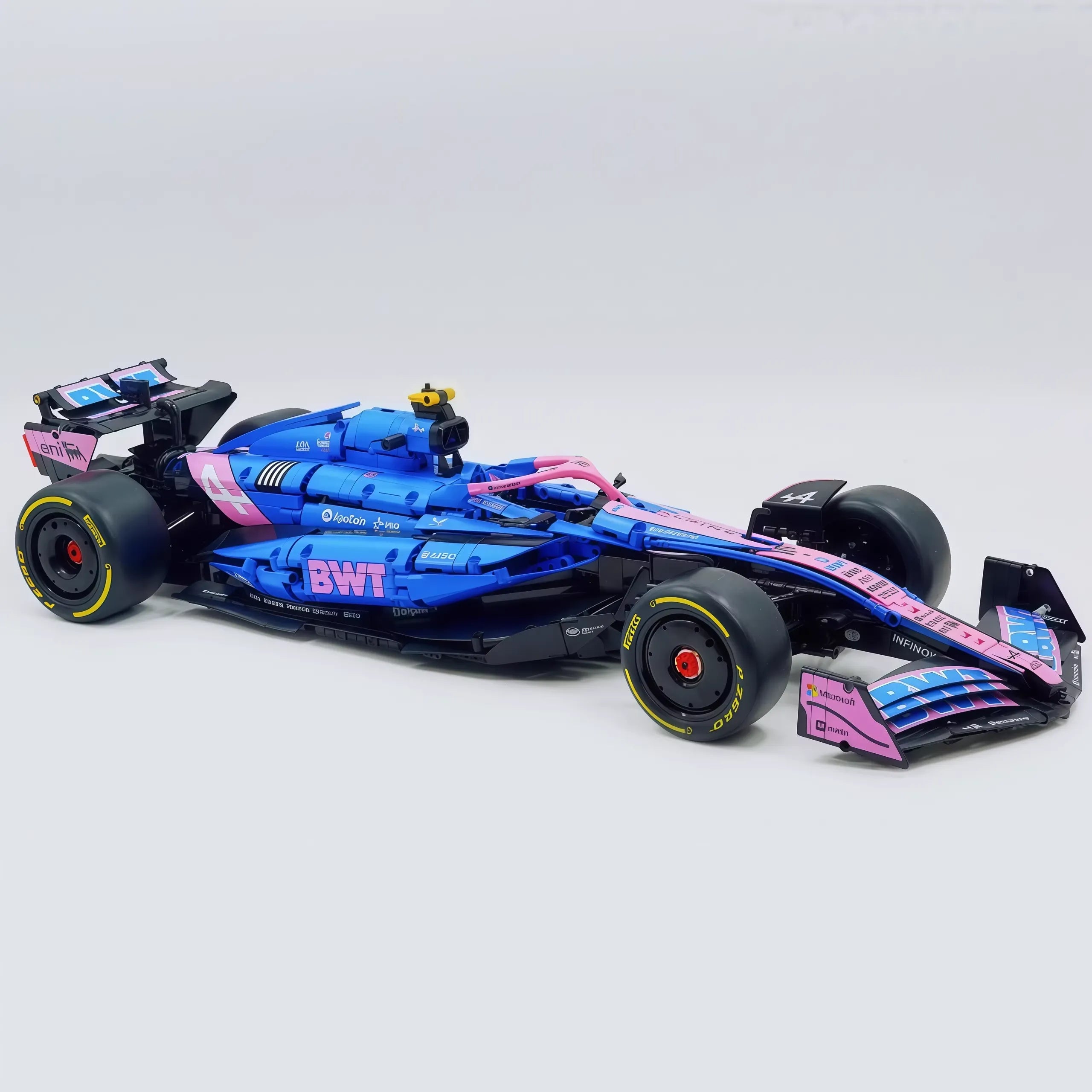 Alpine A525 BWT F1 building blocks kit full side view — 2173 pieces 1:8 scale Formula 1 model | Power Brickz
