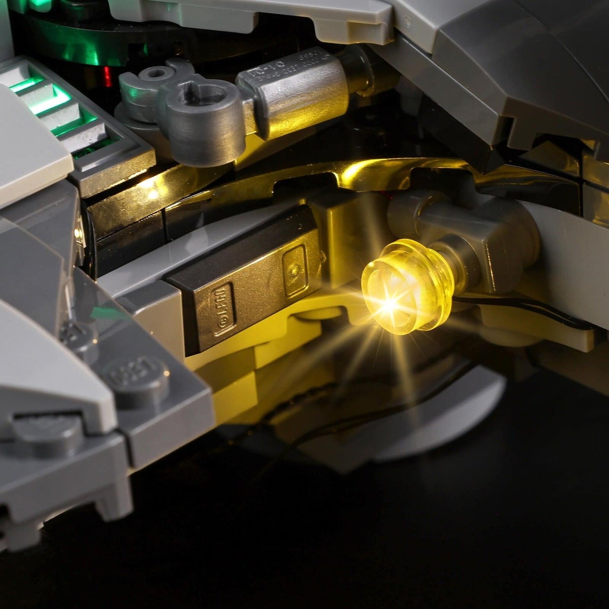 Darth Maul's Sith Infiltrator 75383 LED Light Kit – Building Block Lighting | Power Brickz™