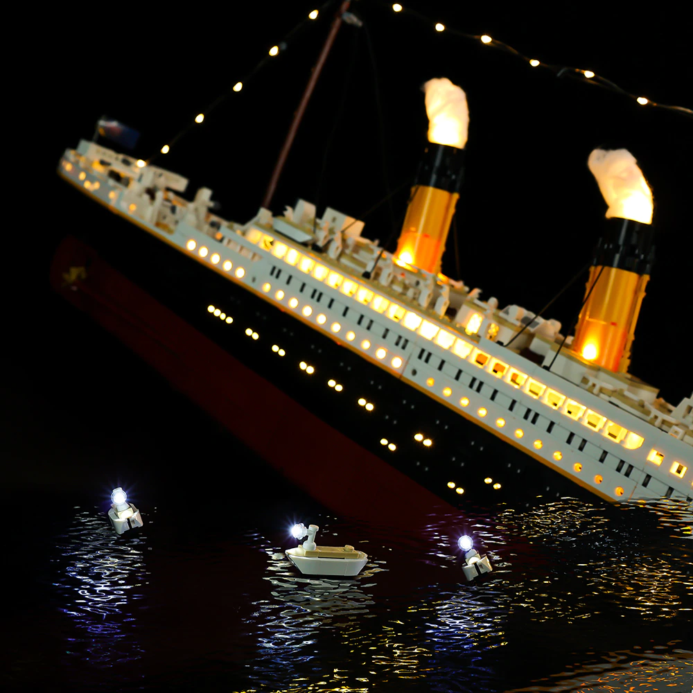 Titanic 10294 LED Light Kit – Building Block Lighting | Power Brickz™