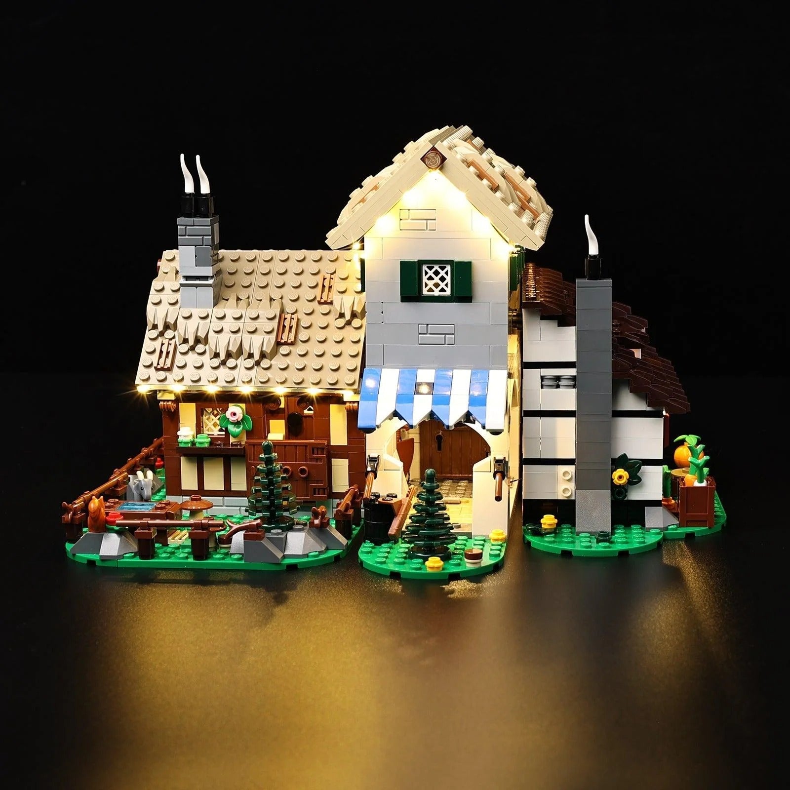 Medieval Town Square 10332 LED Light Kit – Building Block Lighting | Power Brickz™