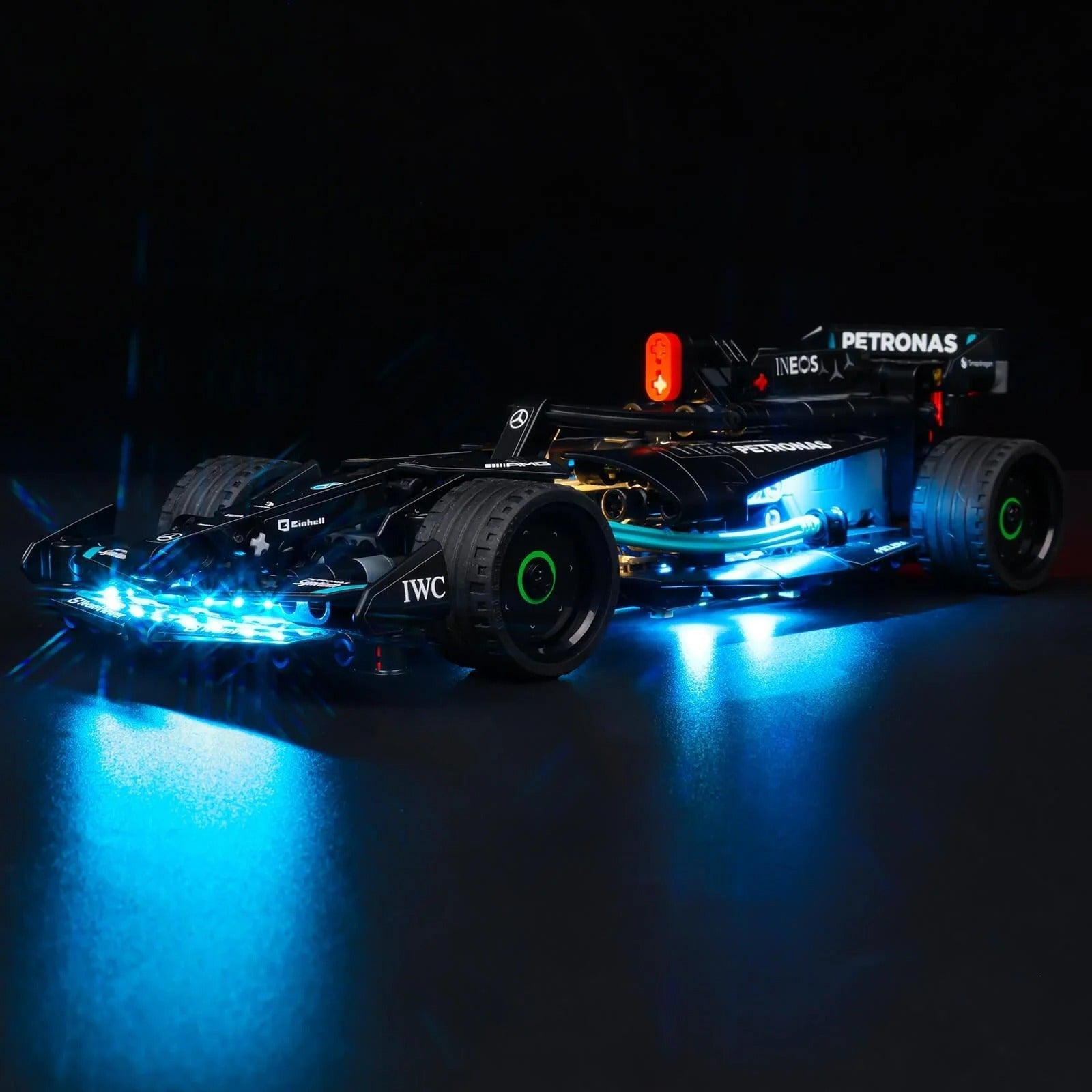 Mercedes-AMG F1 W14 E Performance Pull-Back 42165 LED Light Kit – Building Block Lighting | Power Brickz™