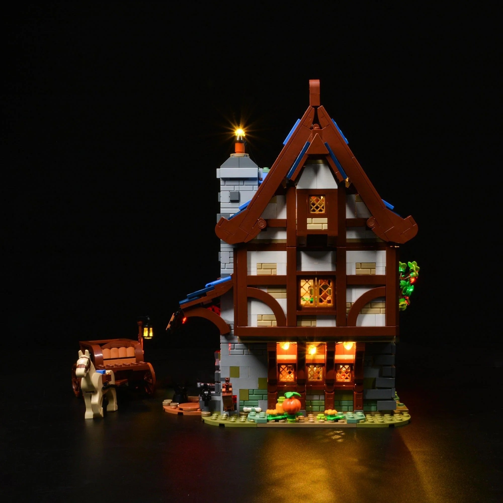 Medieval Blacksmith 21325 LED Light Kit – Building Block Lighting | Power Brickz™