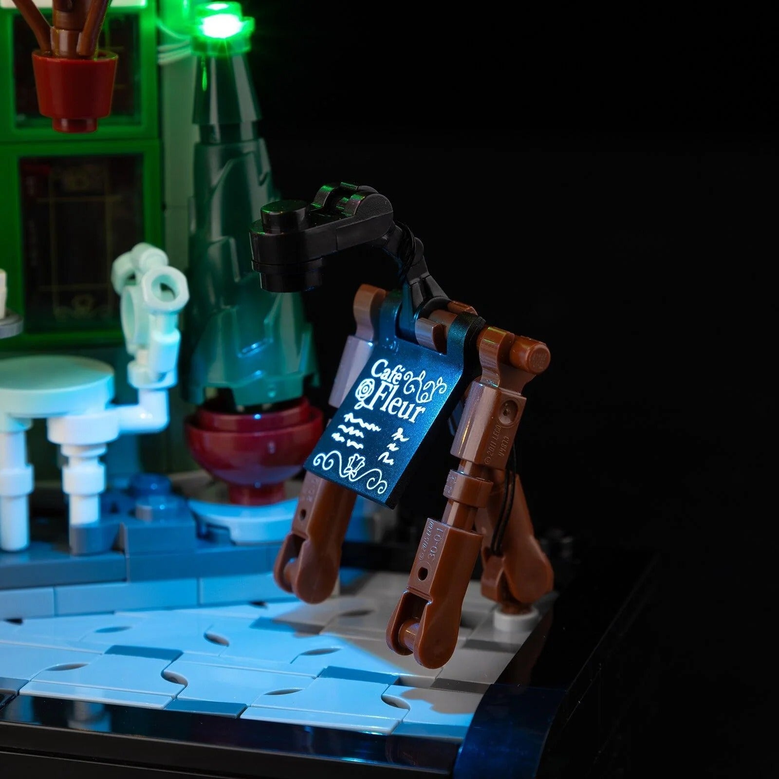 French Café 10362 LED Light Kit – Building Block Lighting | Power Brickz™