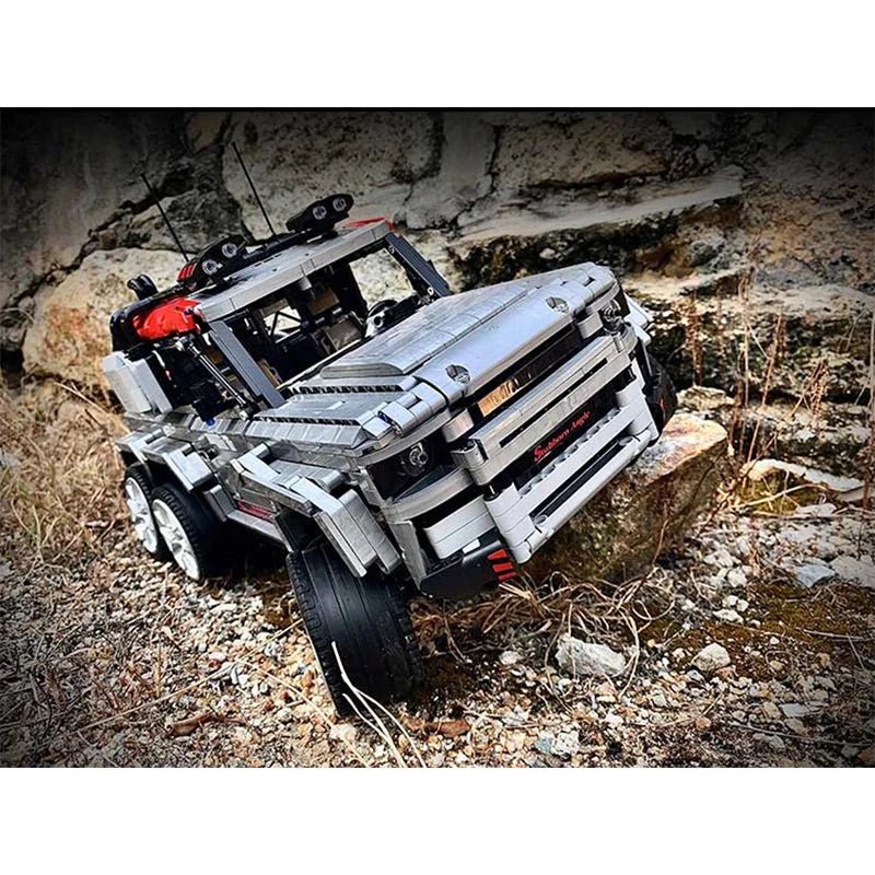 6x6 Expedition Defender Off-Roader - Building Blocks Set | Power Brickz