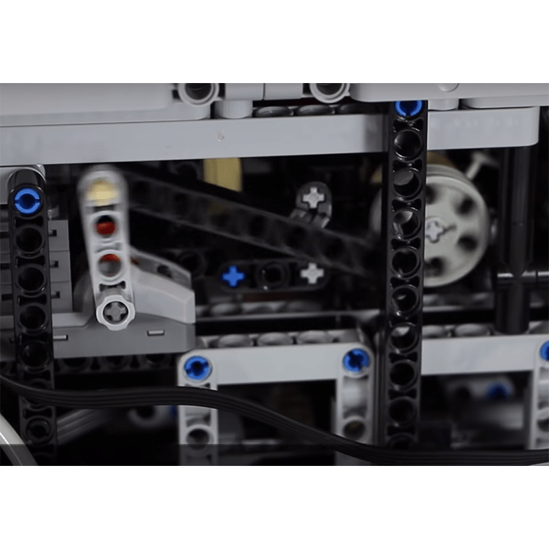 Pneumatic Airport Rescue Truck - Building Blocks Set | Power Brickz