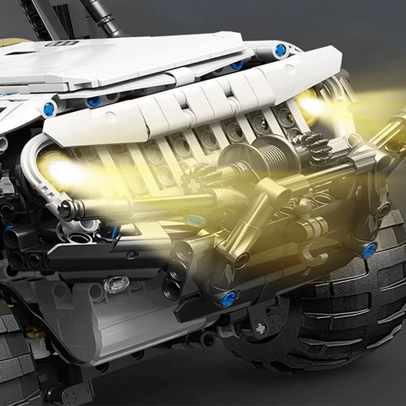 RC 6x6 Trail Truck - Building Blocks Set | Power Brickz