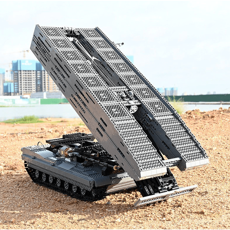 Remote Controlled Abrams Bridge Layer - Building Set | Power Brickz