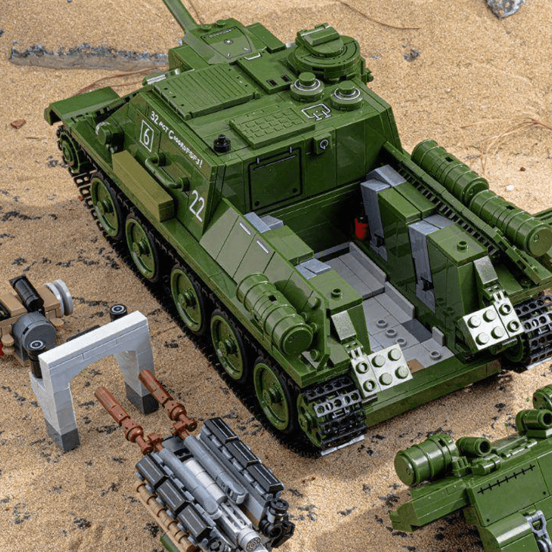 Remote Controlled SU-100 Tank Destroyer - Building Set | Power Brickz