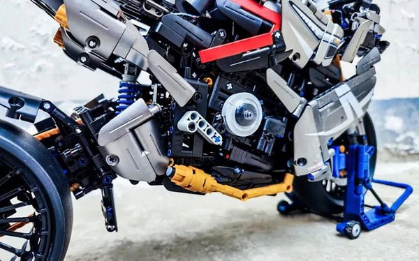 Hyper Naked Street Bike - Building Set | Power Brickz