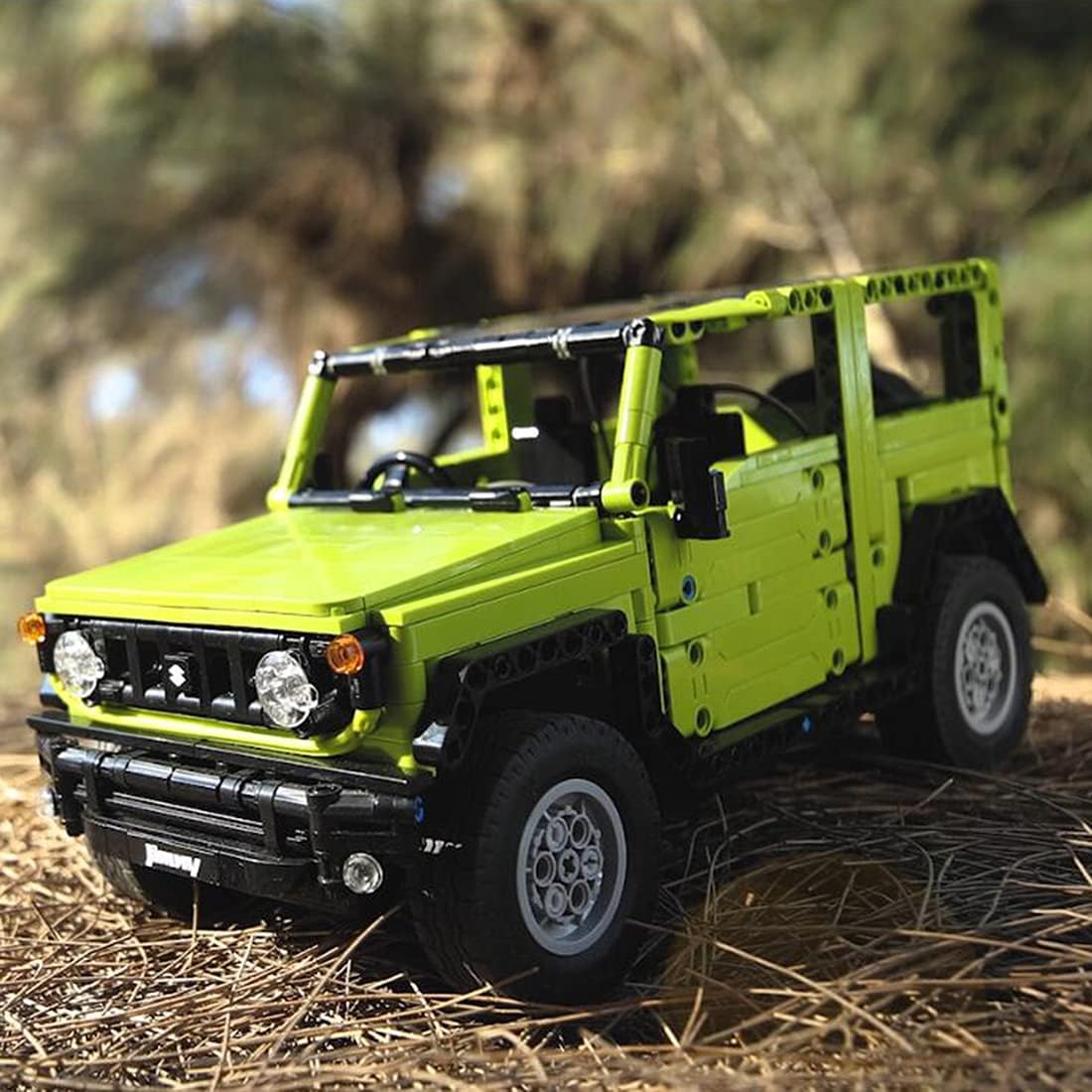 RC Japan Compact 4x4 SUV - Building Blocks Set | Power Brickz