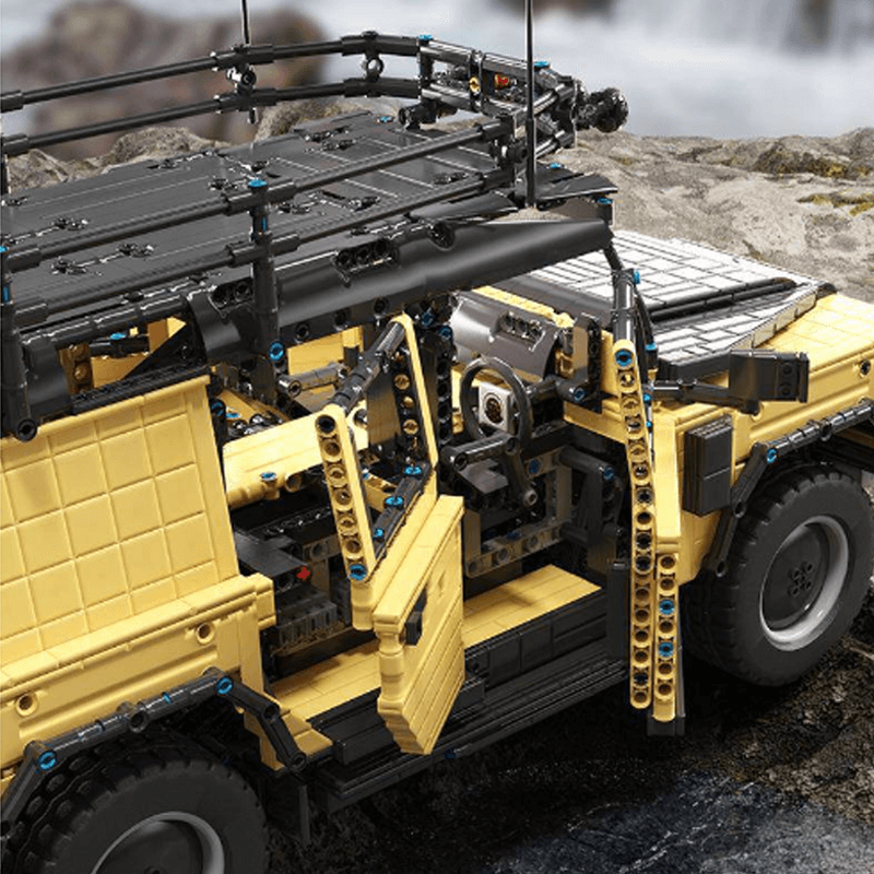 Land Rover Defender Safari Edition - Building Blocks Set | Power Brickz