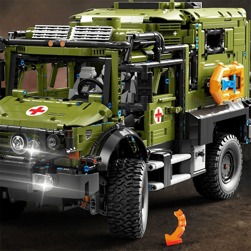 Armoured Military Ambulance - Building Set | Power Brickz