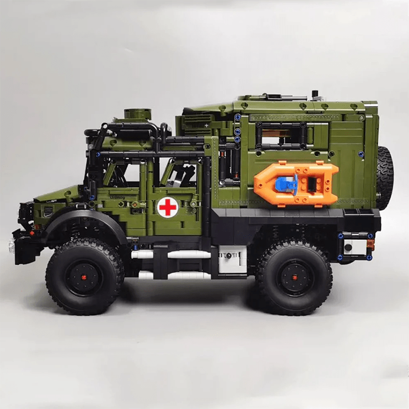 Armoured Military Ambulance - Building Set | Power Brickz