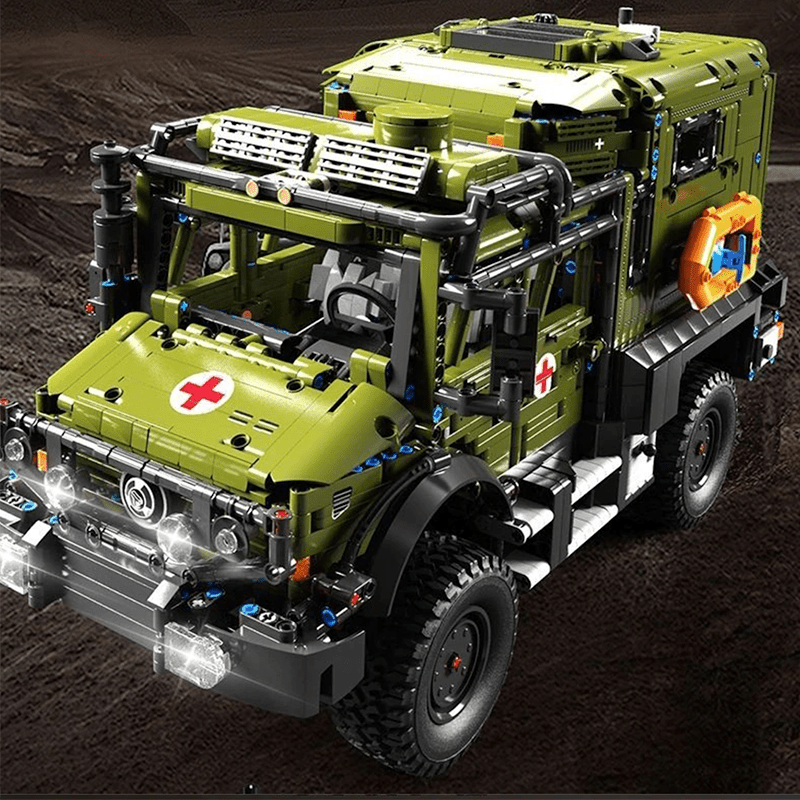 Armoured Military Ambulance - Building Set | Power Brickz