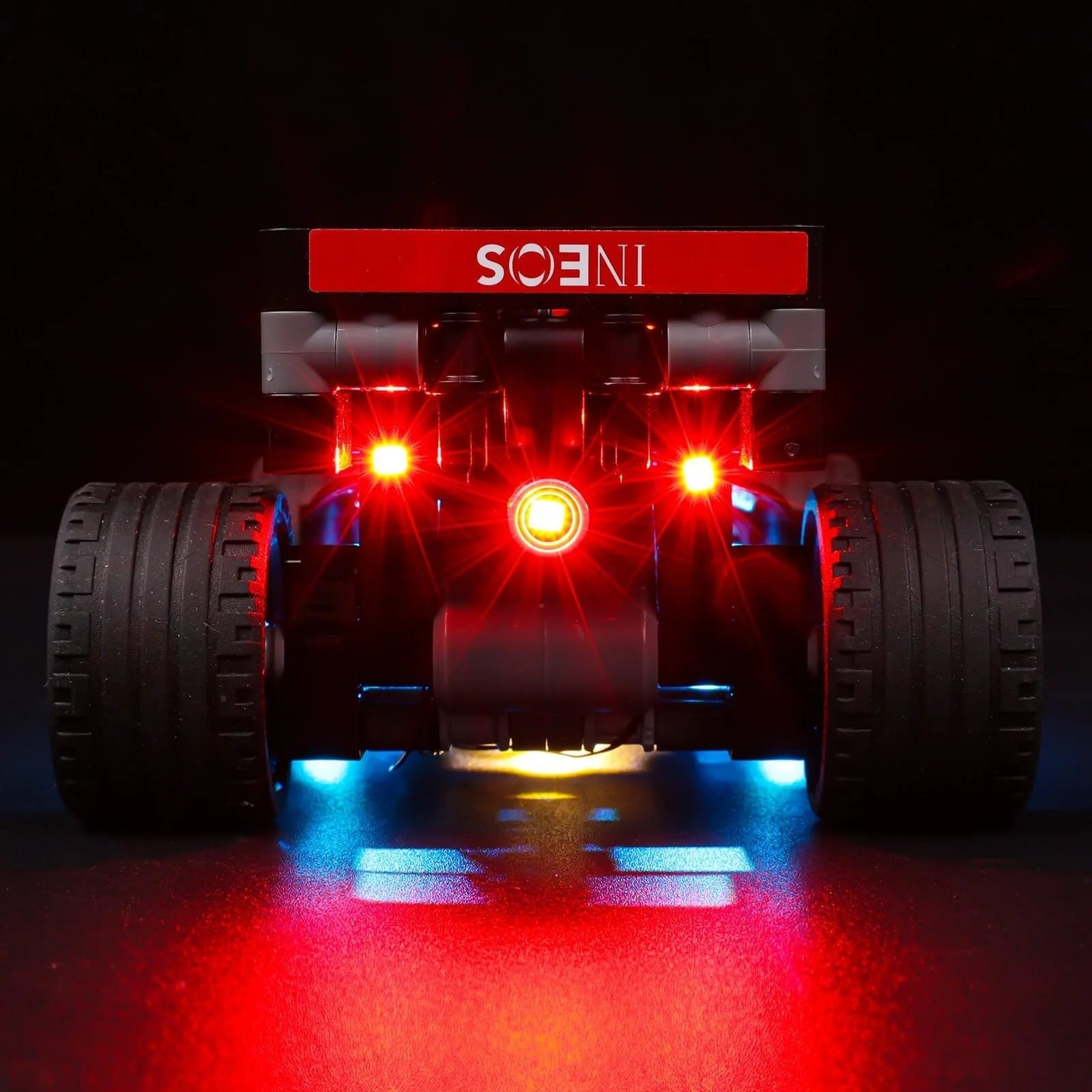 Mercedes-AMG F1 W14 E Performance Pull-Back 42165 LED Light Kit – Building Block Lighting | Power Brickz™