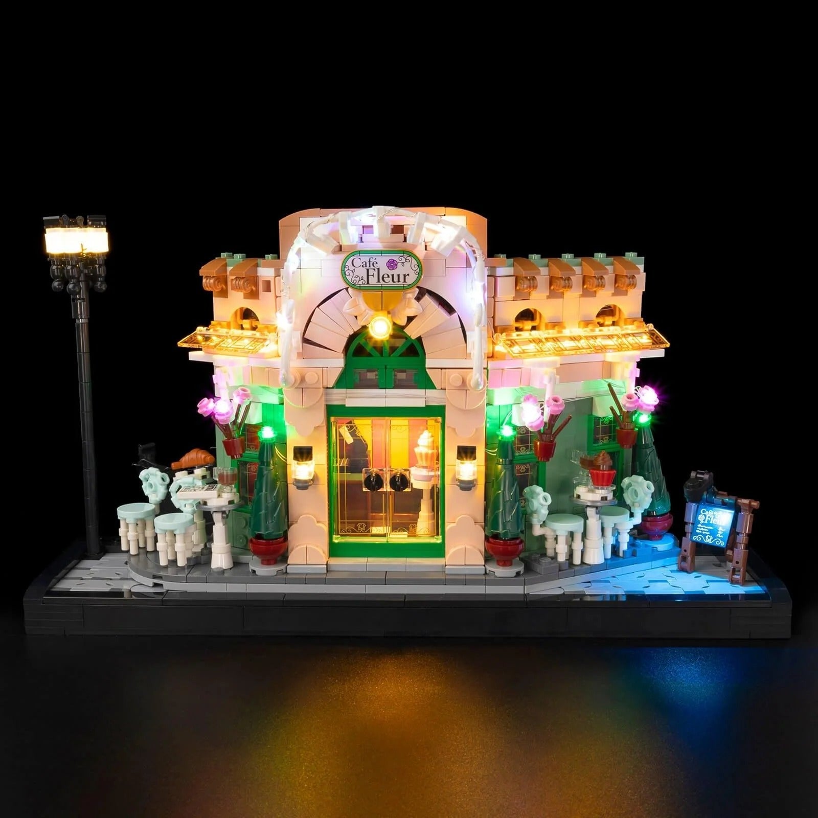 French Café 10362 LED Light Kit – Building Block Lighting | Power Brickz™