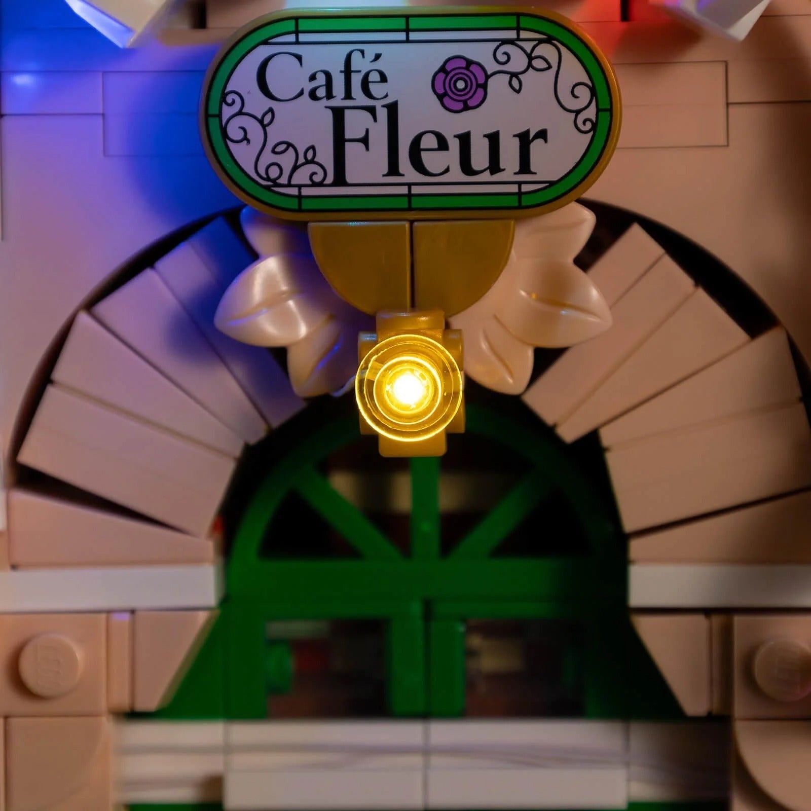 French Café 10362 LED Light Kit – Building Block Lighting | Power Brickz™